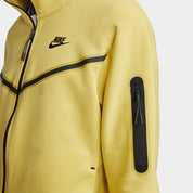 Nike Sportswear Tech Fleece Hoodie & Joggers Set Saturn Gold/Black