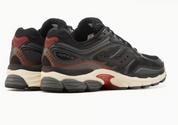 Saucony ProGrid Omni 9 OG Disrupt Pack Black