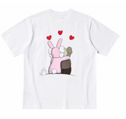tee shirt uniqlo kaws bisous , vu de dos 