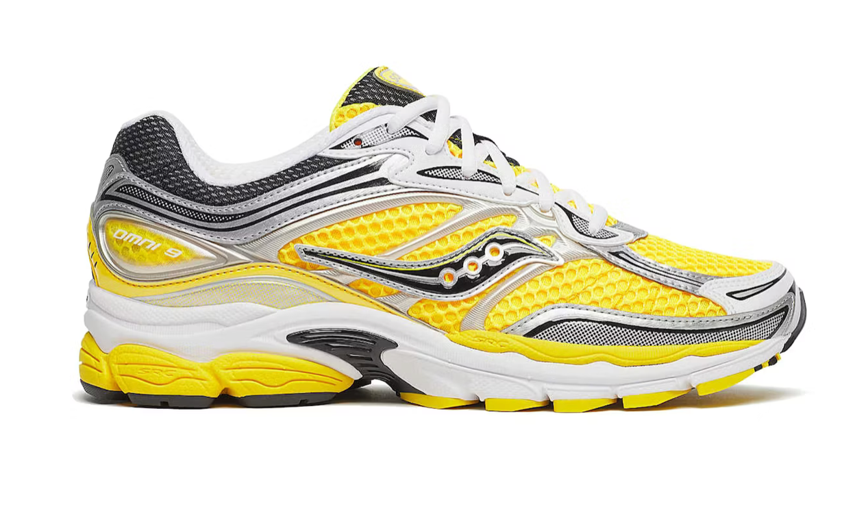 Sneaker Saucony ProGrid Omni 9 en mesh avec empiècements gold et silver métalliques et semelle amortissante ProGrid
