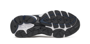 Saucony ProGrid Omni 9 Deep Navy en mesh bleu marine avec empiècements suède et semelle amortissante ProGrid. vue semelle