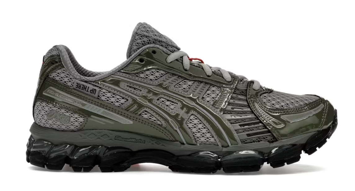 Sneaker ASICS Gel-Kayano 12.1 Up There en mesh technique et matériaux premium avec amorti GEL et design rétro-running exclusif.