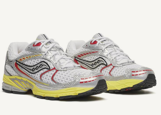 Saucony ProGrid Ride 1 White Buttercup avec tige en mesh respirant, empiècements synthétiques blancs et jaunes Buttercup, technologie ProGrid et semelle extérieure en caoutchouc.