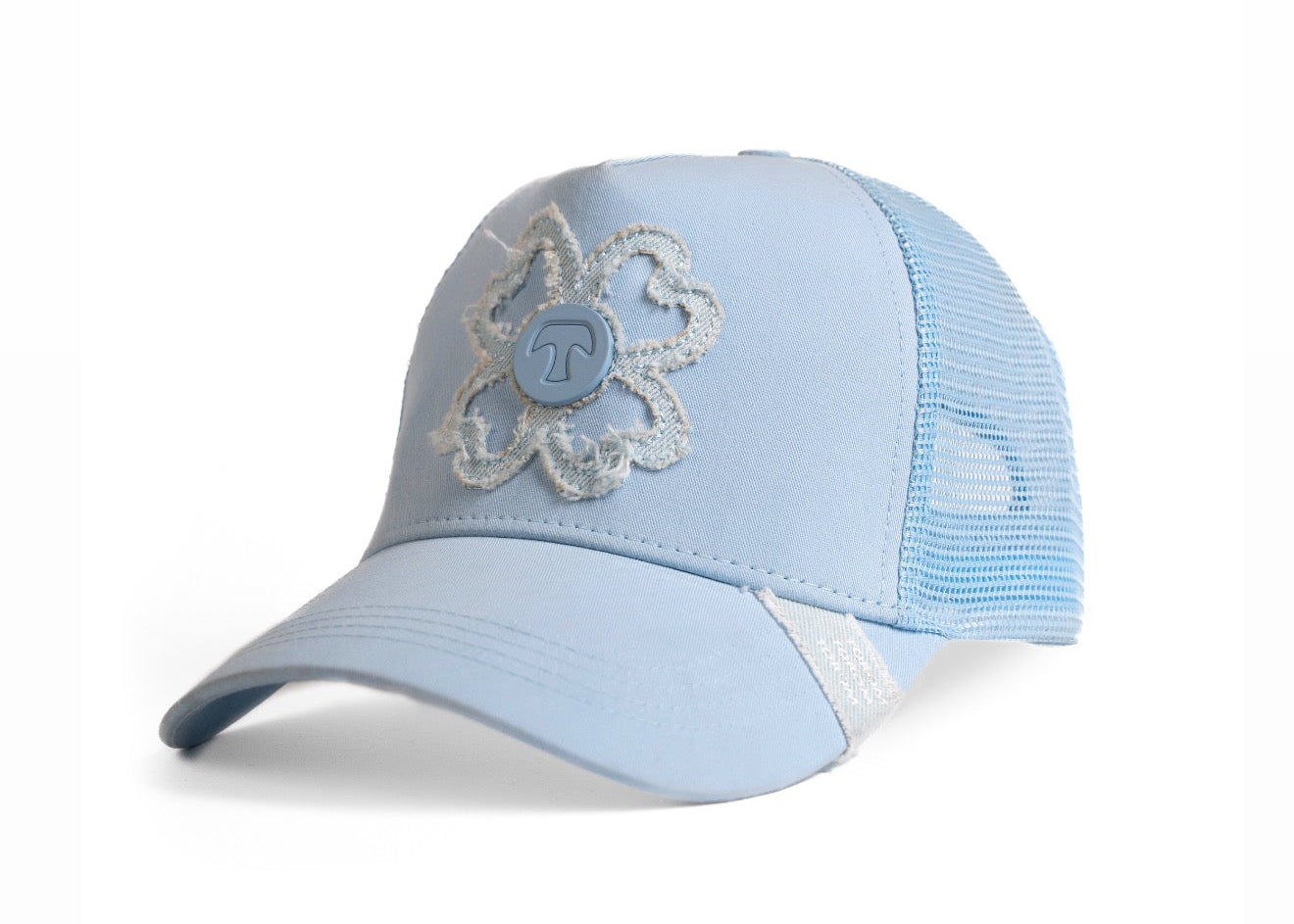 Casquette TOROM Bleu Ciel avec logo TOROM, visière courbée et fermeture réglable, idéale pour un look streetwear et casual.