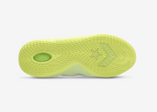 Converse SHAI 001 Lace Up Lime, sneaker de basketball vert citron avec empeigne sculptée, laçage apparent et silhouette basse futuriste.