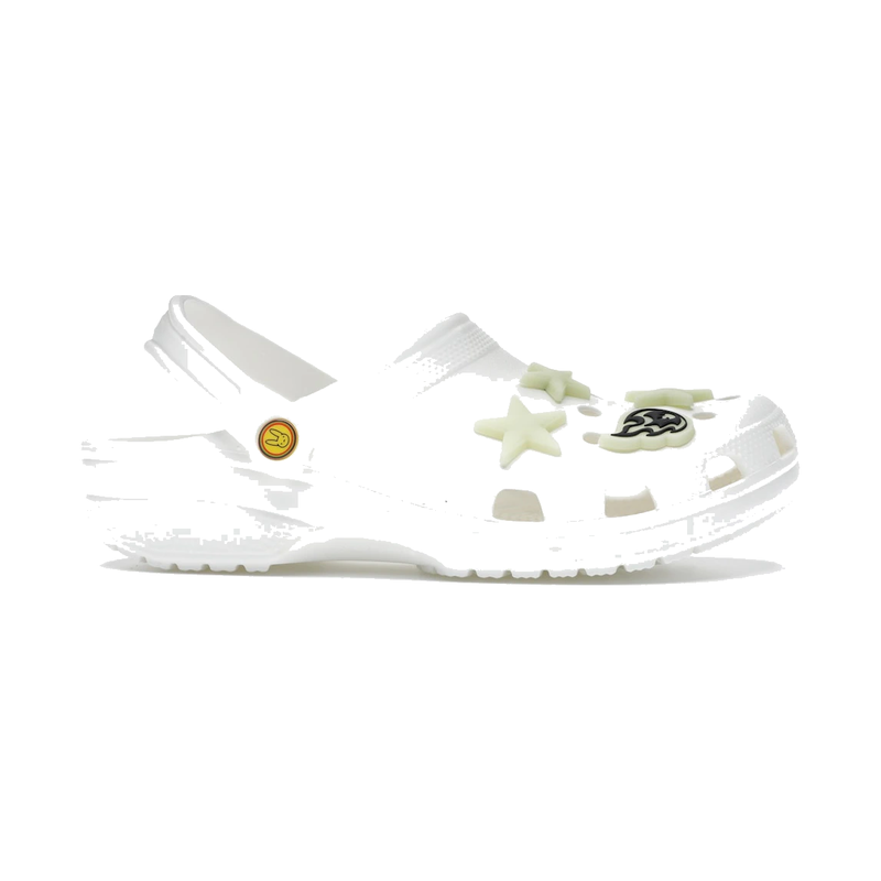 Crocs Classic Clog Bad Bunny issues de la collaboration avec l'artiste Bad Bunny, dotées d'un design exclusif, d'une bride pivotante et d'une semelle légère en résine Croslite™.