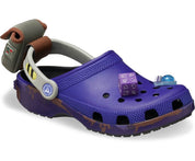 Crocs Classic Clog Fortnite Battle Bus inspirées du célèbre Battle Bus de Fortnite, avec design exclusif, bride pivotante et semelle légère en résine Croslite™.