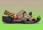 Crocs Classic Clog Ghostbusters inspirées de l'univers Ghostbusters, avec design exclusif, bride pivotante et semelle légère en résine Croslite™.