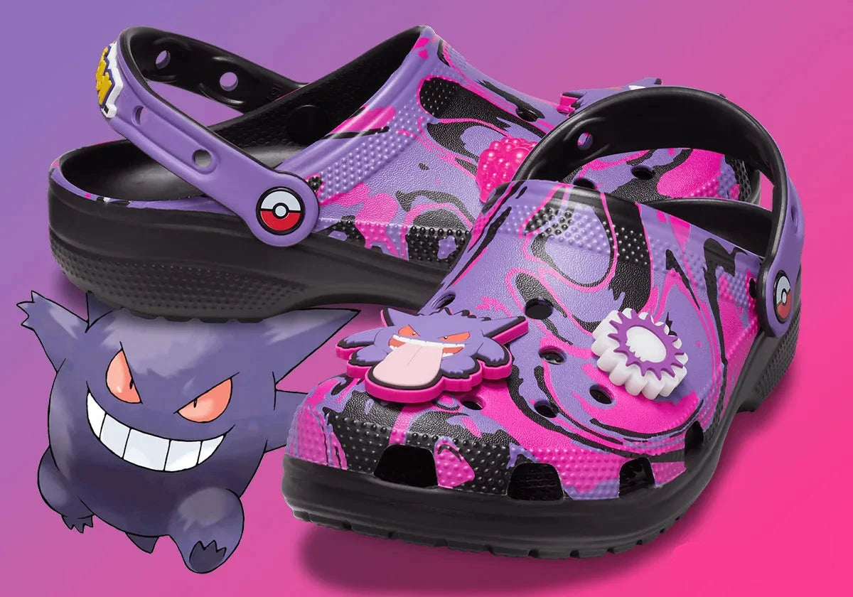 Crocs Classic Clog Pokémon Gengar inspirées d'Ectoplasma, avec design exclusif, bride pivotante et semelle légère en résine Croslite™.