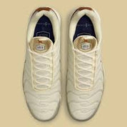 Nike Air Max Plus Golf Players Championship – sneaker golf TN blanche sable jade navy traction lame lugs et amorti Air (vue de haut)