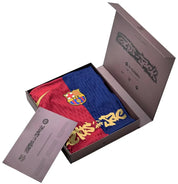 FC Barcelona x Travis Scott Limited Edition Match Home 2024/25 Jersey Blue/Scarlet, maillot blaugrana avec logo Cactus Jack de Travis Scott.