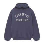 Fear of God Essentials Fleece Hoodie Marine, hoodie en polaire coloris Marine de Fear of God Essentials avec coupe ample et finitions premium.