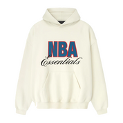 Fear of God Essentials NBA 90's Hoodie Cream White, hoodie Cream White issu de la collaboration Fear of God Essentials x NBA avec coupe ample, inspiration années 90 et finitions premium.