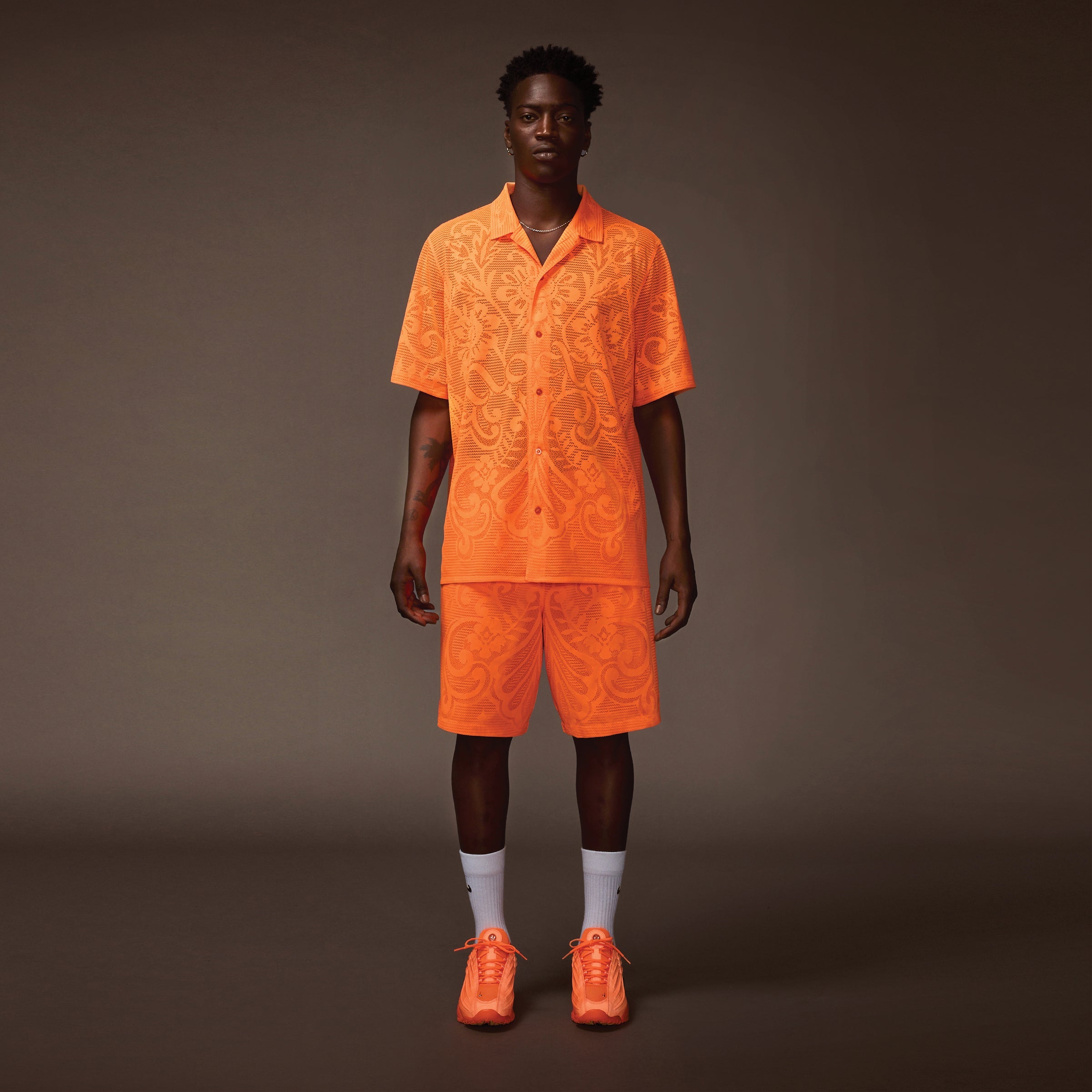 nike orange outfit