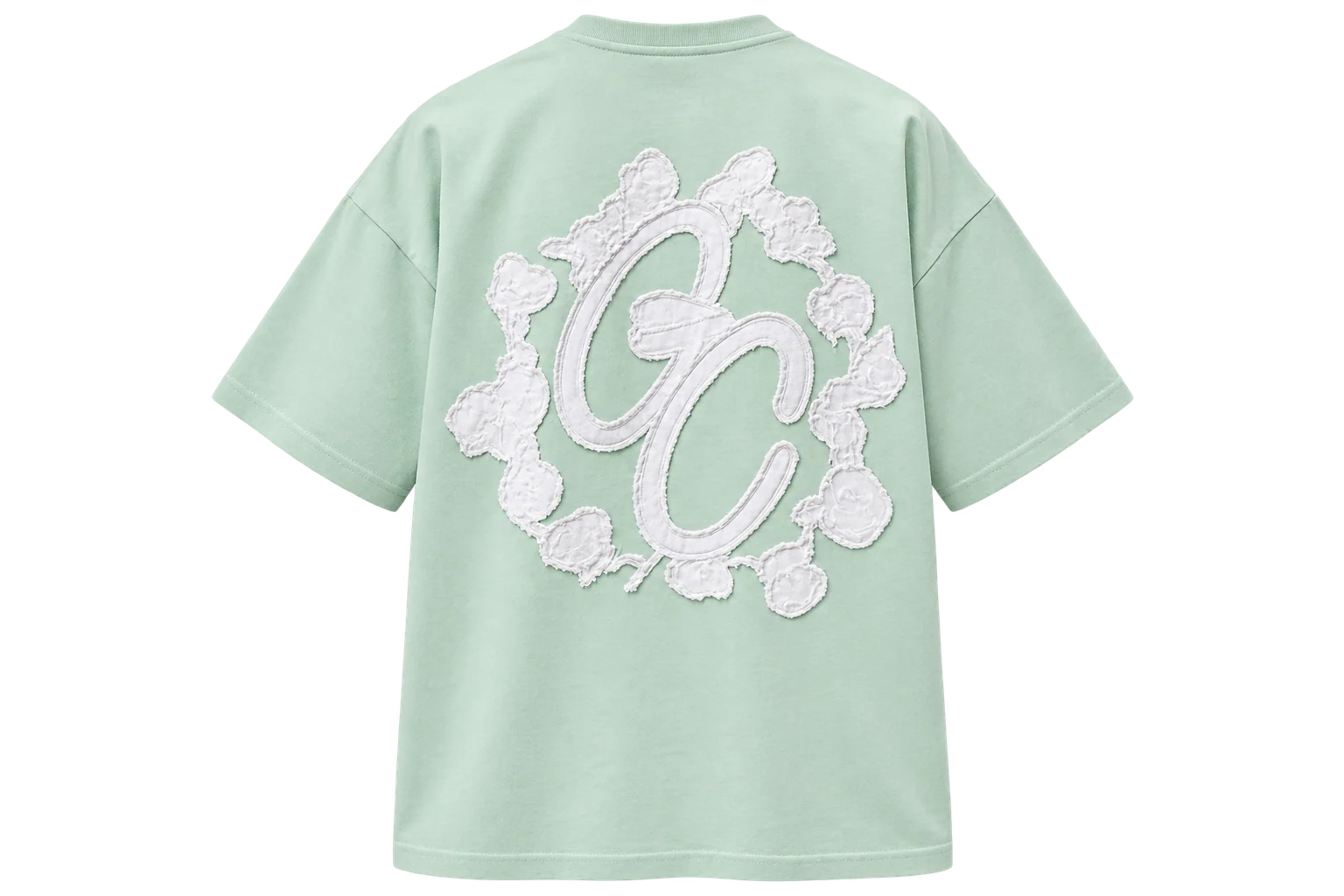 Global Sneakers x Coton Clair T-Shirt Brodé Verdigris, tee-shirt vert-de-gris 230 GSM avec broderie Global Sneakers Crew Club à l'avant et grand motif GC brodé au dos.