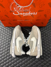 Nike LD Waffle SF Sacai Fragment grise d’occasion en état 8,5/10, mesh, suede et cuir superposé, sneaker sans boîte.