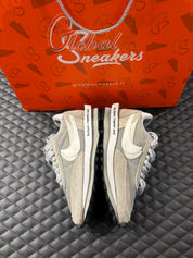 Nike LD Waffle SF Sacai Fragment grise d’occasion en état 8,5/10, mesh, suede et cuir superposé, sneaker sans boîte.