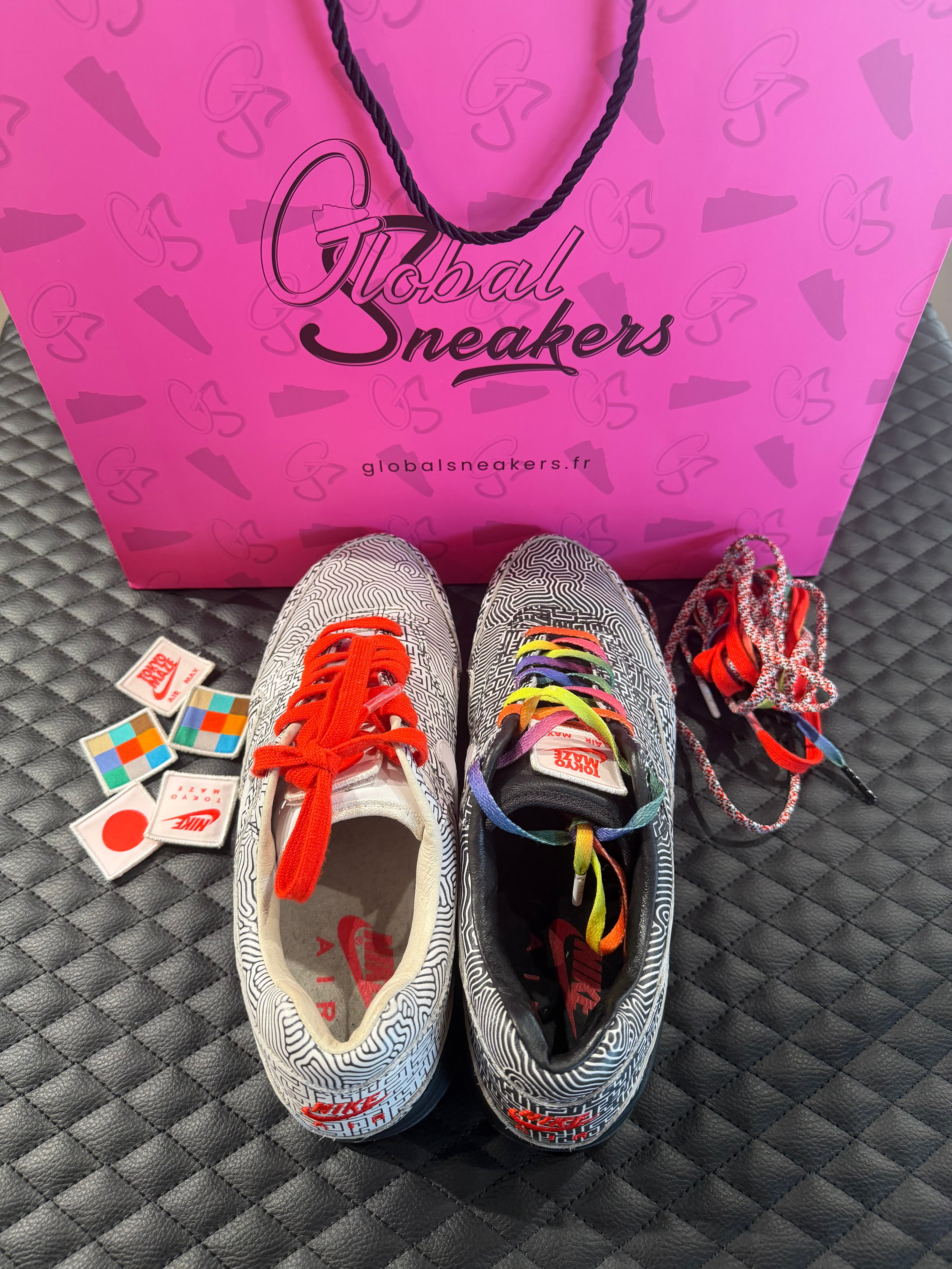 Sneakers Nike Air Max 1 Tokyo Maze d’occasion en mesh respirant et cuir premium avec amorti Air Max visible.