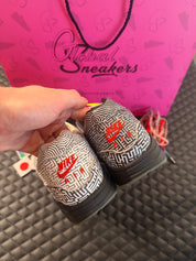 Sneakers Nike Air Max 1 Tokyo Maze d’occasion en mesh respirant et cuir premium avec amorti Air Max visible.