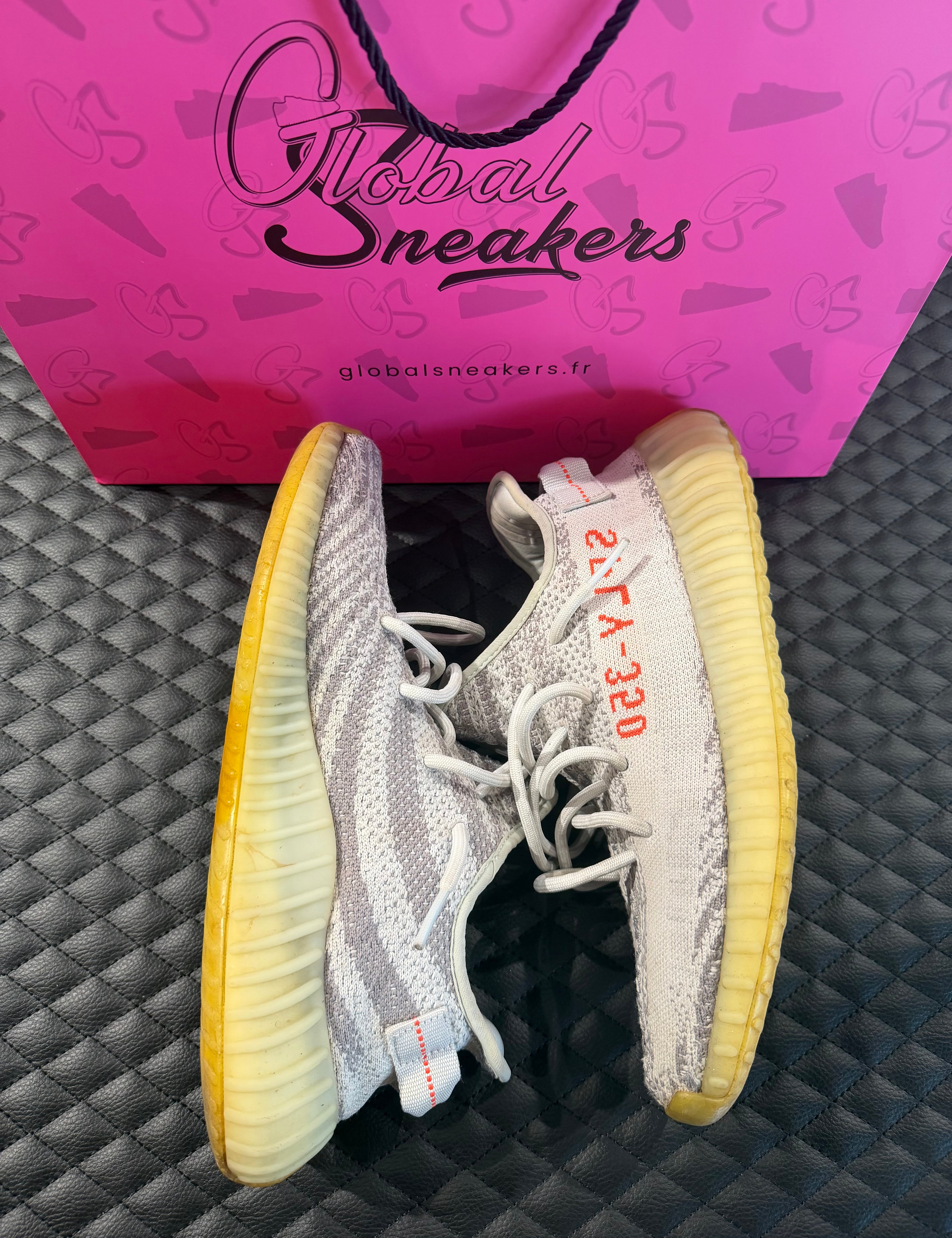 Sneakers Yeezy Boost 350 V2 Blue Tint d’occasion en Primeknit avec amorti Boost™ premium et semelle caoutchouc.