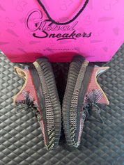 Sneakers Yeezy Boost 350 V2 Yecheil d’occasion en Primeknit avec amorti Boost™ premium et semelle caoutchouc.