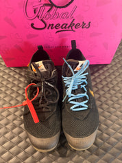 Sneakers Nike Air VaporMax Off-White Black d’occasion en mesh respirant avec amorti VaporMax Air premium et détails graphiques distinctifs.