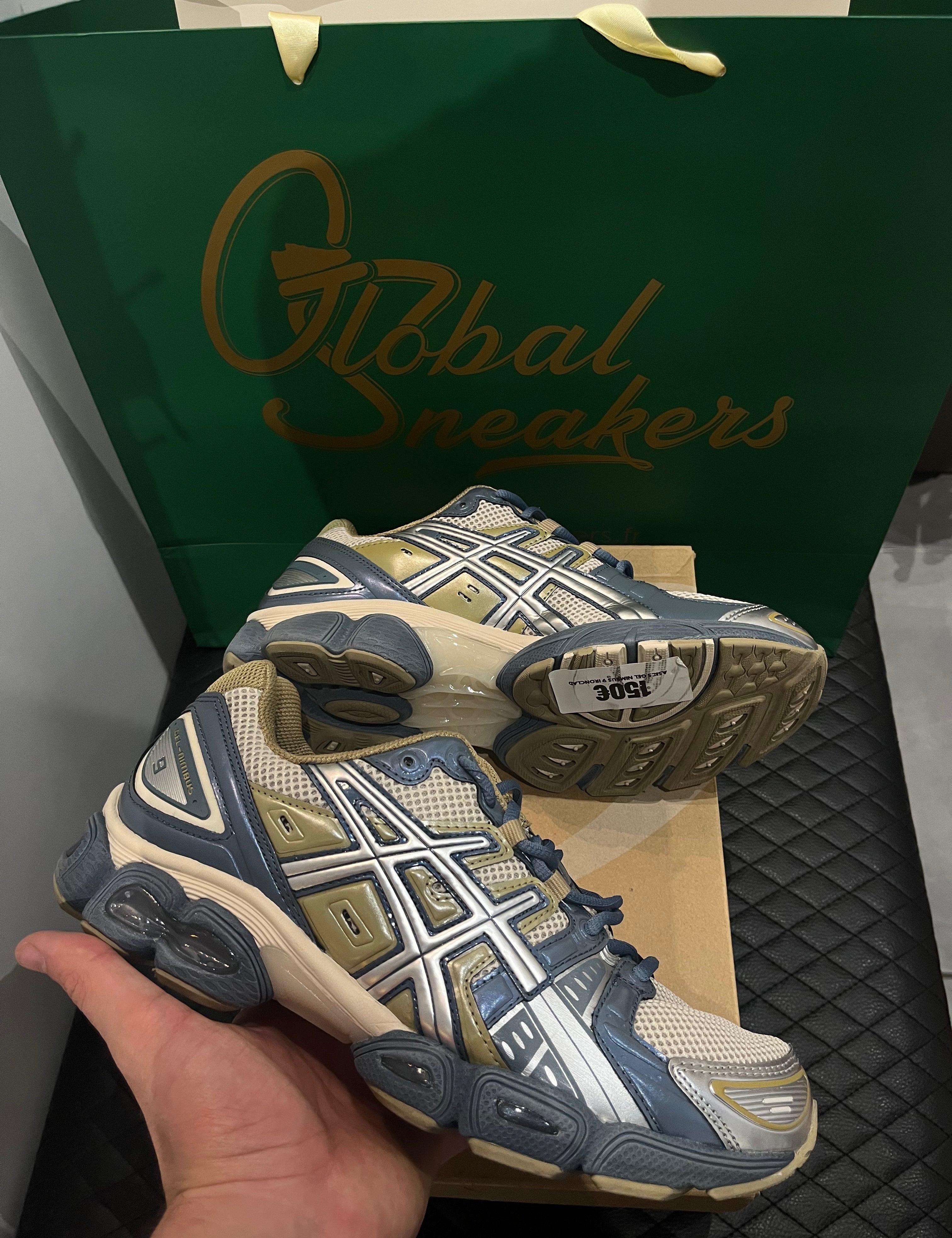 10, mesh beige et empiècements gris Ironclad, technologie GEL, sneaker avec boîte.
