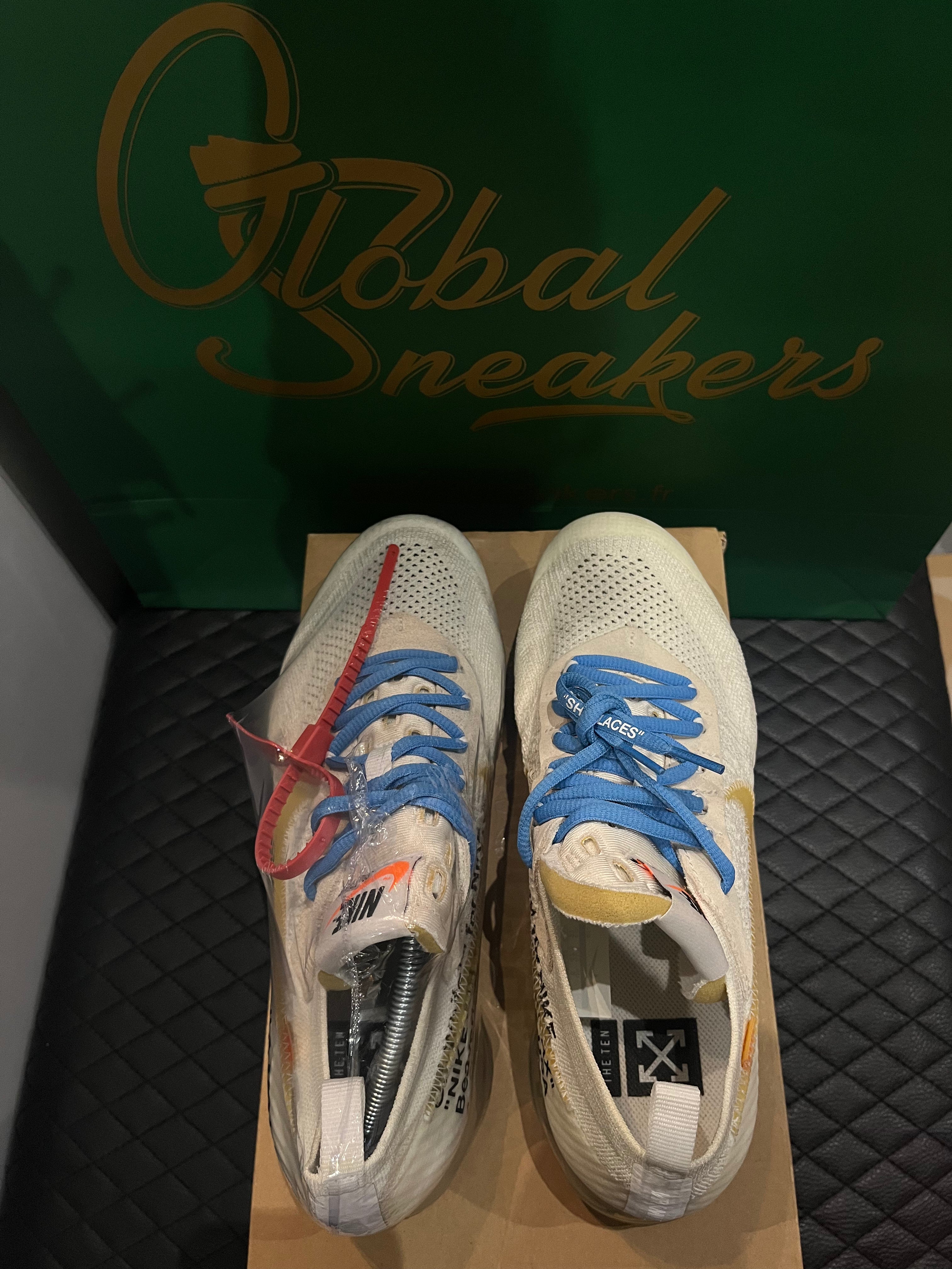 Nike Air VaporMax Off-White 2018 d’occasion en état 8,5/10, mesh noir, détails déconstructifs, semelle transparente, sneaker avec boîte.