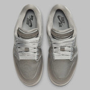 Jordan 1 Low Method of Make Satin Medium Grey gris brillant volume ronde blanche 