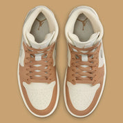Chaussure de ville Jordan 1 Mid Tan Toe , marron , gris , crème , semelle confortable, vu de haut
