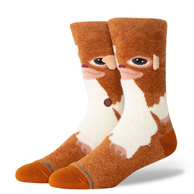 Les STANCE GIZIMO CREW présentent une silhouette Crew avec un motif Gizmo, une conception en coton peigné, des renforts au talon et à la pointe ainsi qu'un maintien confortable.