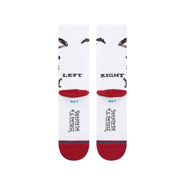 Les STANCE SKELETON CREW associent un motif squelette noir et blanc à une construction Crew en coton peigné avec renforts au talon et à la pointe pour un confort durable.