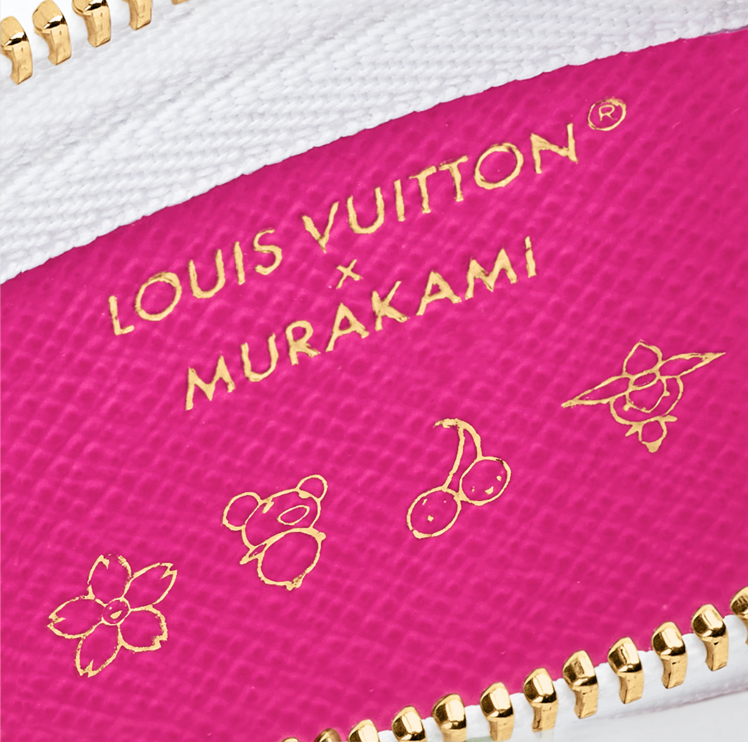 Louis Vuitton x Takashi Murakami Key Pouch Multicolor White en toile Monogram Multicolore blanche avec garnitures en cuir naturel, fermeture zippée, mousqueton et finitions métalliques dorées.