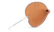 Louis Vuitton Fortune Cookie Brown en cuir de veau brun, sac sculptural en forme de biscuit de fortune avec finitions argentées.