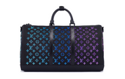 Louis Vuitton Keepall LED Monogram 50 Black, sac de voyage Keepall 50 noir avec motif Monogram à effet LED lumineux, poignées en cuir et bandoulière amovible.