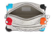 Louis Vuitton Mini Soft Trunk Chalk en cuir de vache clair avec finitions métalliques argentées et silhouette rectangulaire compacte.