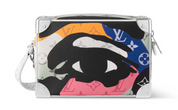 Louis Vuitton Mini Soft Trunk White Multicolor en toile Monogram blanche et multicolore, cuir de vache et finitions métalliques palladium.