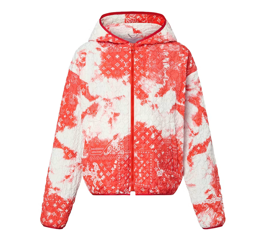 Louis Vuitton Monogram Bandana Windbreaker Orange/White, coupe-vent orange et blanc à motif Monogram Bandana avec fermeture zippée.