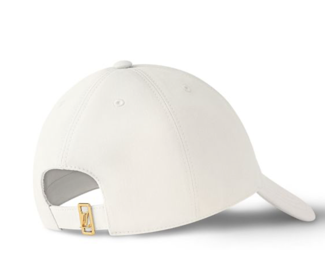 Louis Vuitton My LV Paris Cap White, casquette Louis Vuitton blanche avec visière incurvée et détails My LV Paris.
