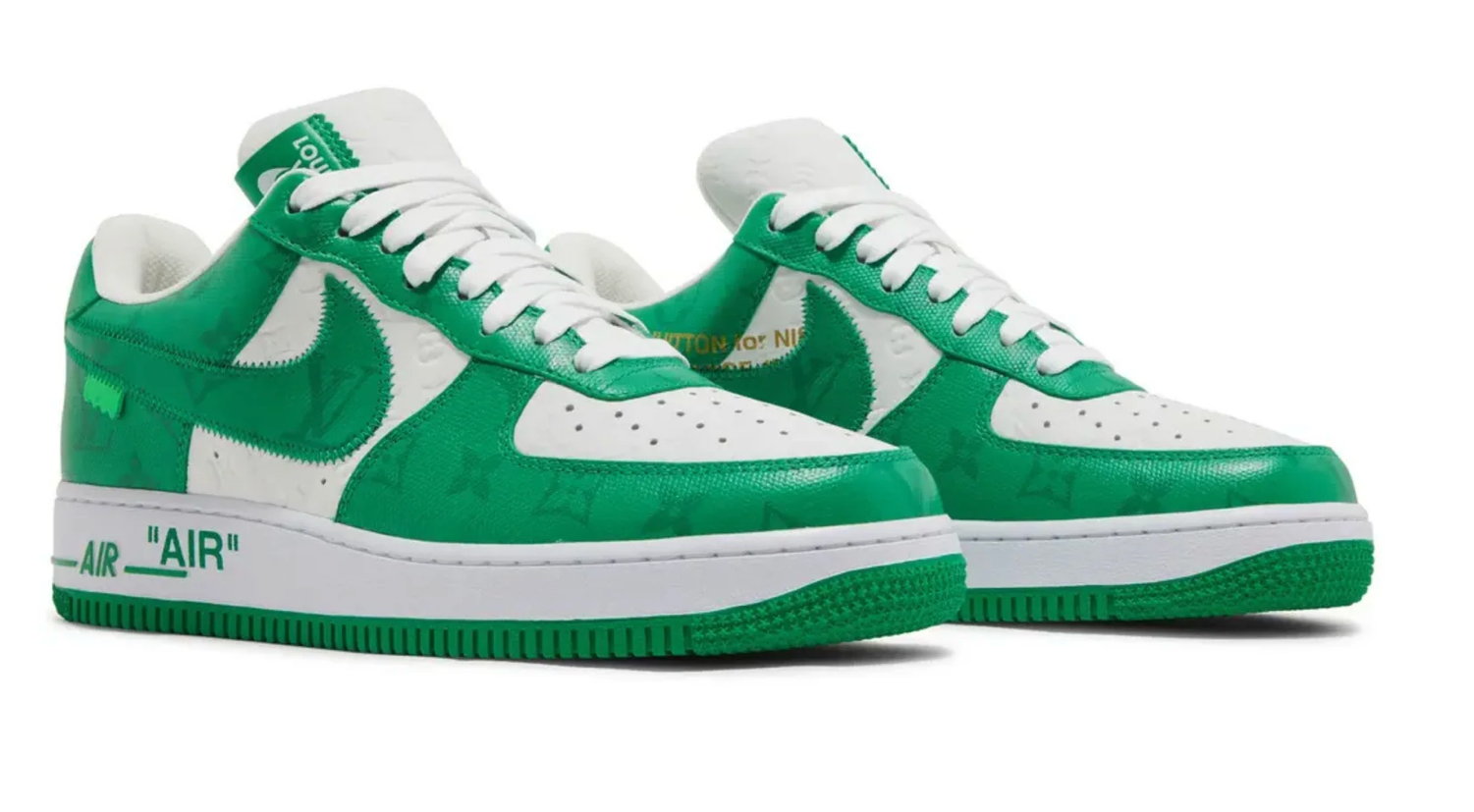 Louis Vuitton Nike Air Force 1 Low By Virgil Abloh White Green en cuir blanc et toile Monogram verte avec Swoosh Nike et semelle verte.