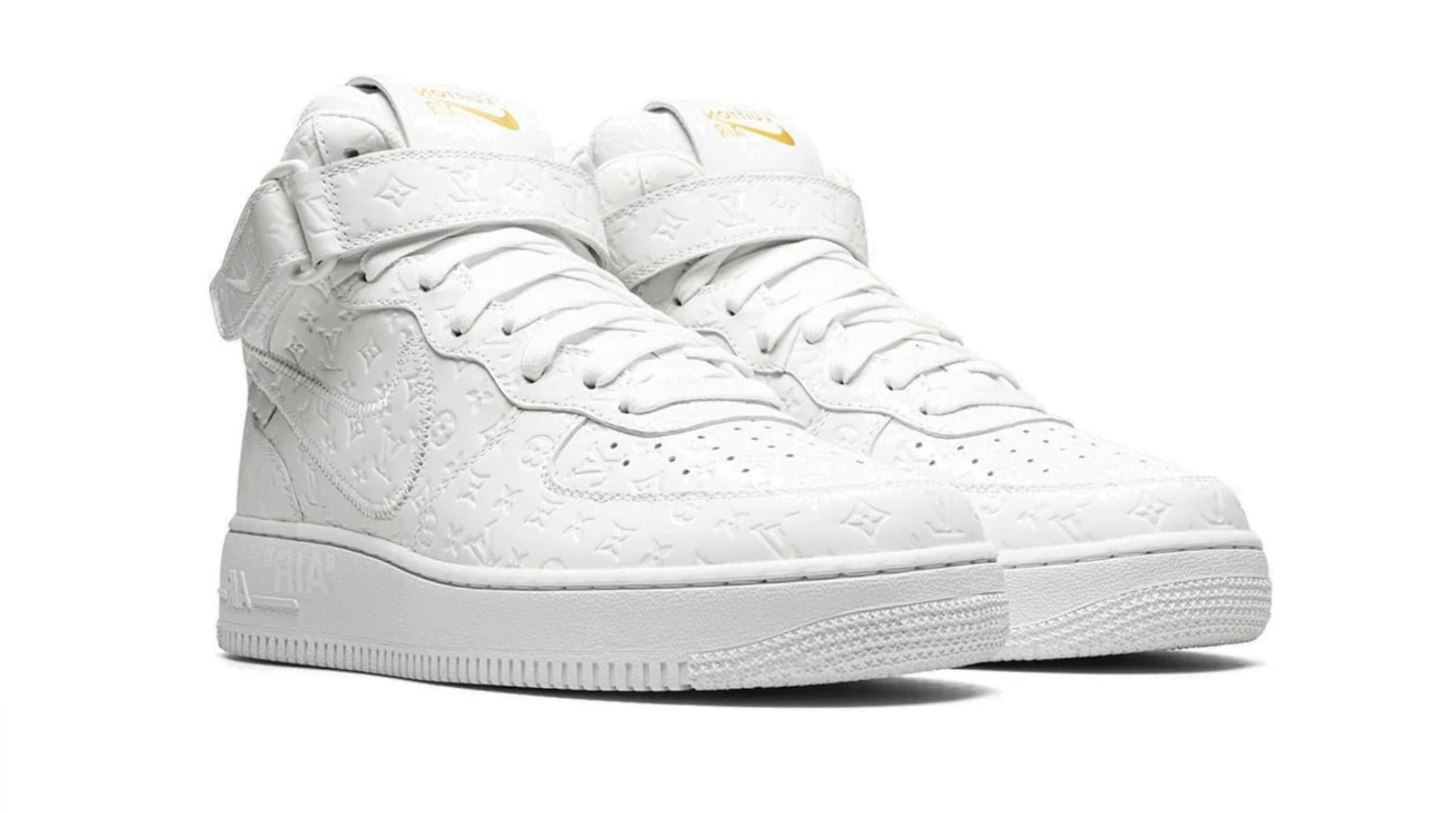 Louis Vuitton Nike Air Force 1 Mid By Virgil Abloh White en cuir de veau blanc Monogram avec bride de cheville, Swoosh ton sur ton et détails dorés.