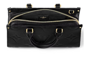Louis Vuitton OnTheGo Est Ouest Noir , vue de haut avec le zip dorée