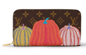 Louis Vuitton Portefeuille LV x YK Zippy imprimé citrouille légume citrouille jaune orange blanc marron icône logo 