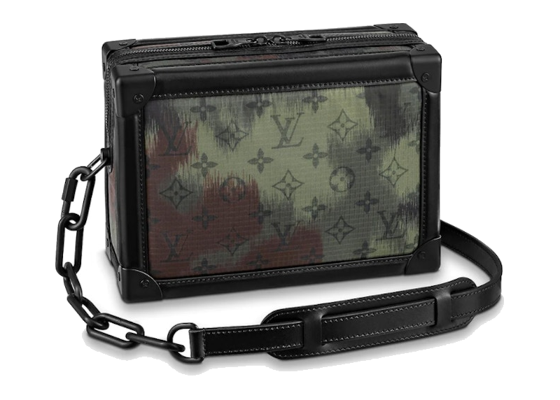 Louis Vuitton Soft Trunk Camouflage Green, sac bandoulière Louis Vuitton rectangulaire avec motif camouflage vert et construction inspirée des malles.