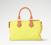 Louis Vuitton Speedy P9 Bandoulière 25 Lemonade Yellow, sac de luxe Louis Vuitton jaune au format 25 avec bandoulière amovible et finitions haut de gamme.