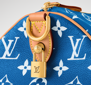 Louis Vuitton Speedy P9 Bandoulière 40 Monogram Leather Blue, sac Louis Vuitton bleu en cuir Monogram souple avec poignées Toron et bandoulière ajustable.