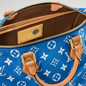 Louis Vuitton Speedy P9 Bandoulière 40 Monogram Leather Blue, sac Louis Vuitton bleu en cuir Monogram souple avec poignées Toron et bandoulière ajustable.