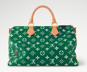 Louis Vuitton Speedy P9 Bandoulière 40 Monogram Leather Green, sac Louis Vuitton en cuir Monogram vert embossé avec poignées Toron et bandoulière ajustable.