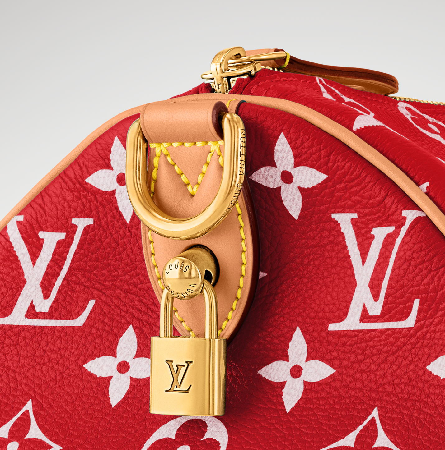 Louis Vuitton Speedy P9 Bandoulière 40 Monogram Leather Red, sac Louis Vuitton rouge en cuir Monogram embossé avec poignées Toron et bandoulière ajustable.
