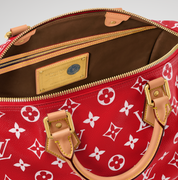 Louis Vuitton Speedy P9 Bandoulière 40 Monogram Leather Red, sac Louis Vuitton rouge en cuir Monogram embossé avec poignées Toron et bandoulière ajustable.